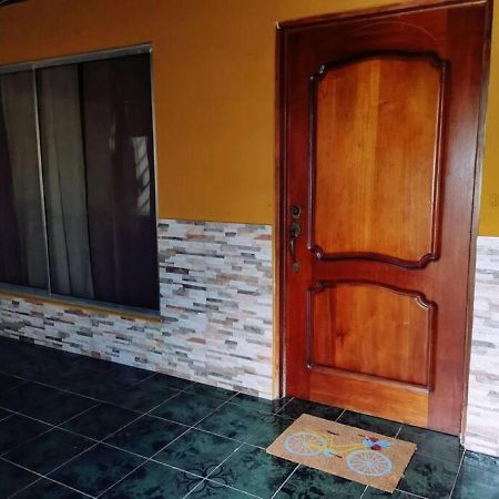 Casa Kros Quepos Exterior foto